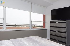 Alexander 1121 3 Bedroom Apts by RedAwning