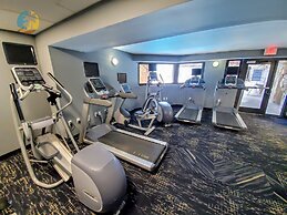 Alexander 510 2 Bedroom Apts by RedAwning