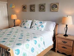 Alexander 510 2 Bedroom Apts by RedAwning