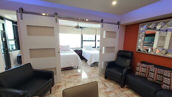 Alexander 1420 3 Bedroom Apts by RedAwning