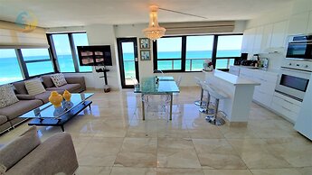 Alexander 1402 2 Bedroom Apts by RedAwning