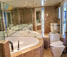 Alexander 1402 2 Bedroom Apts by RedAwning