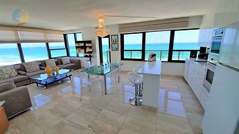 Alexander 1402 2 Bedroom Apts by RedAwning