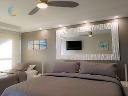 Alexander 1003 4 Bedroom Apts by RedAwning
