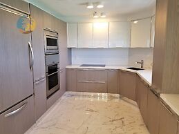 Alexander 1701 2 Bedroom Apts by RedAwning