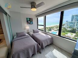 Alexander 1103 4 Bedroom Apts by RedAwning