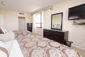 Alexander 1620 3 Bedroom Apts by RedAwning