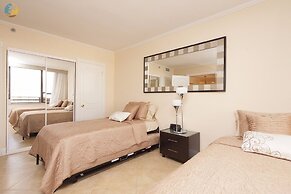 Alexander 1620 3 Bedroom Apts by RedAwning