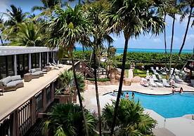 Alexander 1620 3 Bedroom Apts by RedAwning