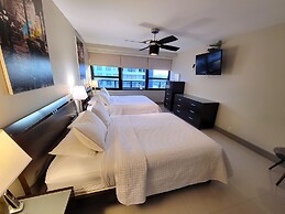 Alexander 1419 3 Bedroom Apts by RedAwning