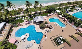 Alexander 1419 3 Bedroom Apts by RedAwning