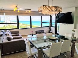 Alexander 802 3 Bedroom Apts by RedAwning