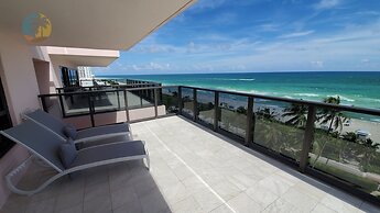 Alexander 1001 3 Bedroom Apts by RedAwning