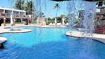 Alexander 1001 3 Bedroom Apts by RedAwning