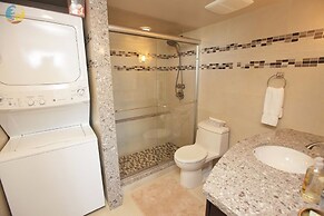 Alexander 1421 3 Bedroom Apts by RedAwning