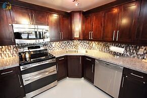 Alexander 1421 3 Bedroom Apts by RedAwning