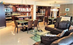 Alexander 1421 3 Bedroom Apts by RedAwning