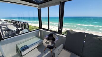 Alexander 1401 3 Bedroom Apts by RedAwning