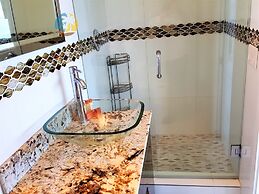 Alexander 1101 2 Bedroom Apts by RedAwning