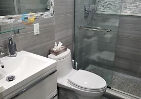 Alexander 518 4 Bedroom Apts by RedAwning