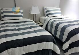 Alexander 518 4 Bedroom Apts by RedAwning