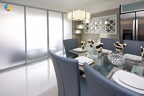 Alexander 519 3 Bedroom Apts by RedAwning