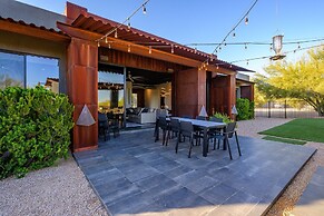 Lone Mountain Casita 1 Bedroom Home by RedAwning