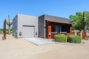 Lone Mountain Casita 1 Bedroom Home by RedAwning