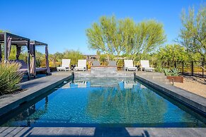 Lone Mountain Casita 1 Bedroom Home by RedAwning