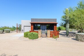 Lone Mountain Casita 1 Bedroom Home by RedAwning