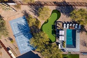 Lone Mountain Casita 1 Bedroom Home by RedAwning