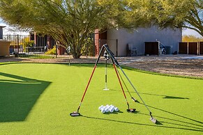 Lone Mountain Casita 1 Bedroom Home by RedAwning