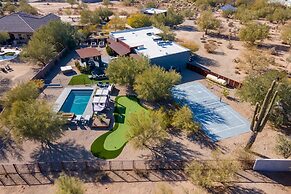 Lone Mountain Casita 1 Bedroom Home by RedAwning