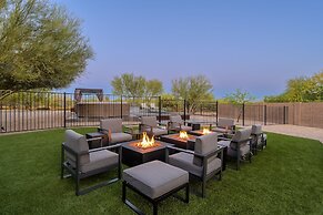 Lone Mountain Casita 1 Bedroom Home by RedAwning