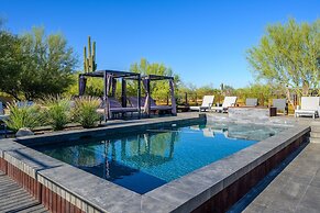 Lone Mountain Casita 1 Bedroom Home by RedAwning