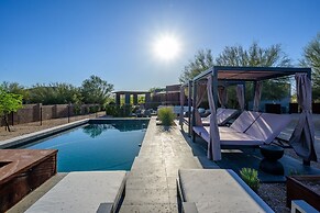 Lone Mountain Casita 1 Bedroom Home by RedAwning