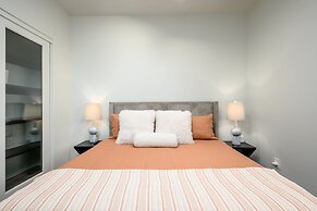 Lone Mountain Casita 1 Bedroom Home by RedAwning