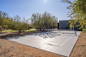 Lone Mountain Casita 1 Bedroom Home by RedAwning