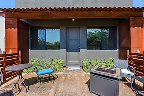 Lone Mountain Casita 1 Bedroom Home by RedAwning