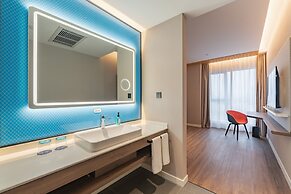 Holiday Inn Express Shanghai Expo Centre by IHG