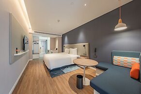 Holiday Inn Express Shanghai Expo Centre by IHG