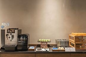 Holiday Inn Express Shanghai Expo Centre by IHG