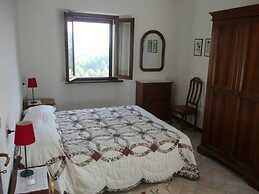 Casa Pastano, Stunning Farmhouse in Italian Hills