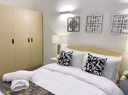 Newpointe Luxury Serviced Apartment at the Atrium