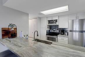 Palm Beach Landings A606