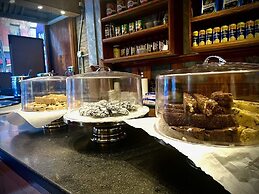 The Historic Blue Moon Hotel - NYC