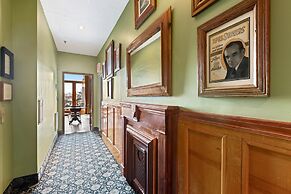 The Historic Blue Moon Hotel - NYC