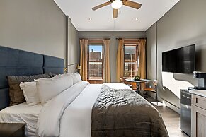 The Historic Blue Moon Hotel - NYC