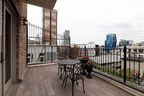 The Historic Blue Moon Hotel - NYC