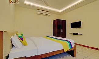 Itsy Hotels Vailankanni Natures Inn